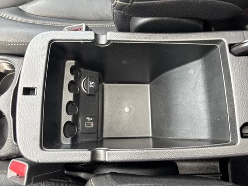 Used 2018 Jeep Cherokee Limited w/ High Altitude Package image 24