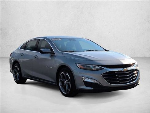 Used 2024 Chevrolet Malibu LT FWD image 3