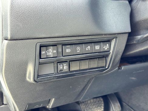 Used 2022 Toyota Tundra Limited AWD/4WD image 13
