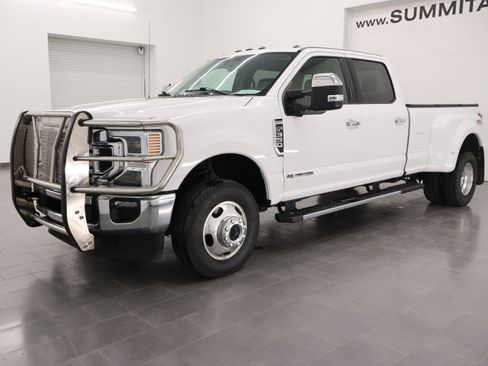 Used 2020 Ford F350 Lariat w/ Lariat Ultimate Package image 7