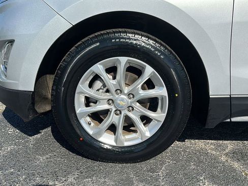 Used 2021 Chevrolet Equinox LT image 9