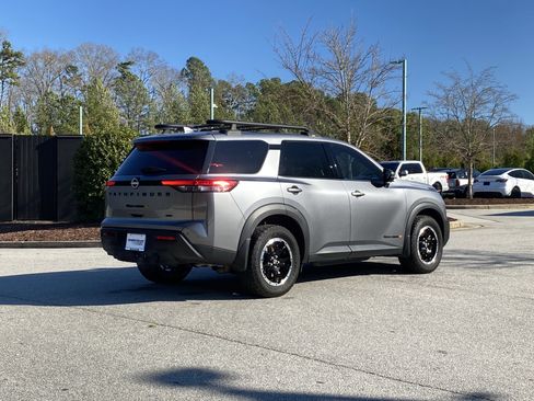 Used 2023 Nissan Pathfinder Rock Creek image 3