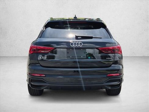 Used 2022 Audi Q3 2.0T Premium Plus w/ Premium Plus Package AWD/4WD image 7