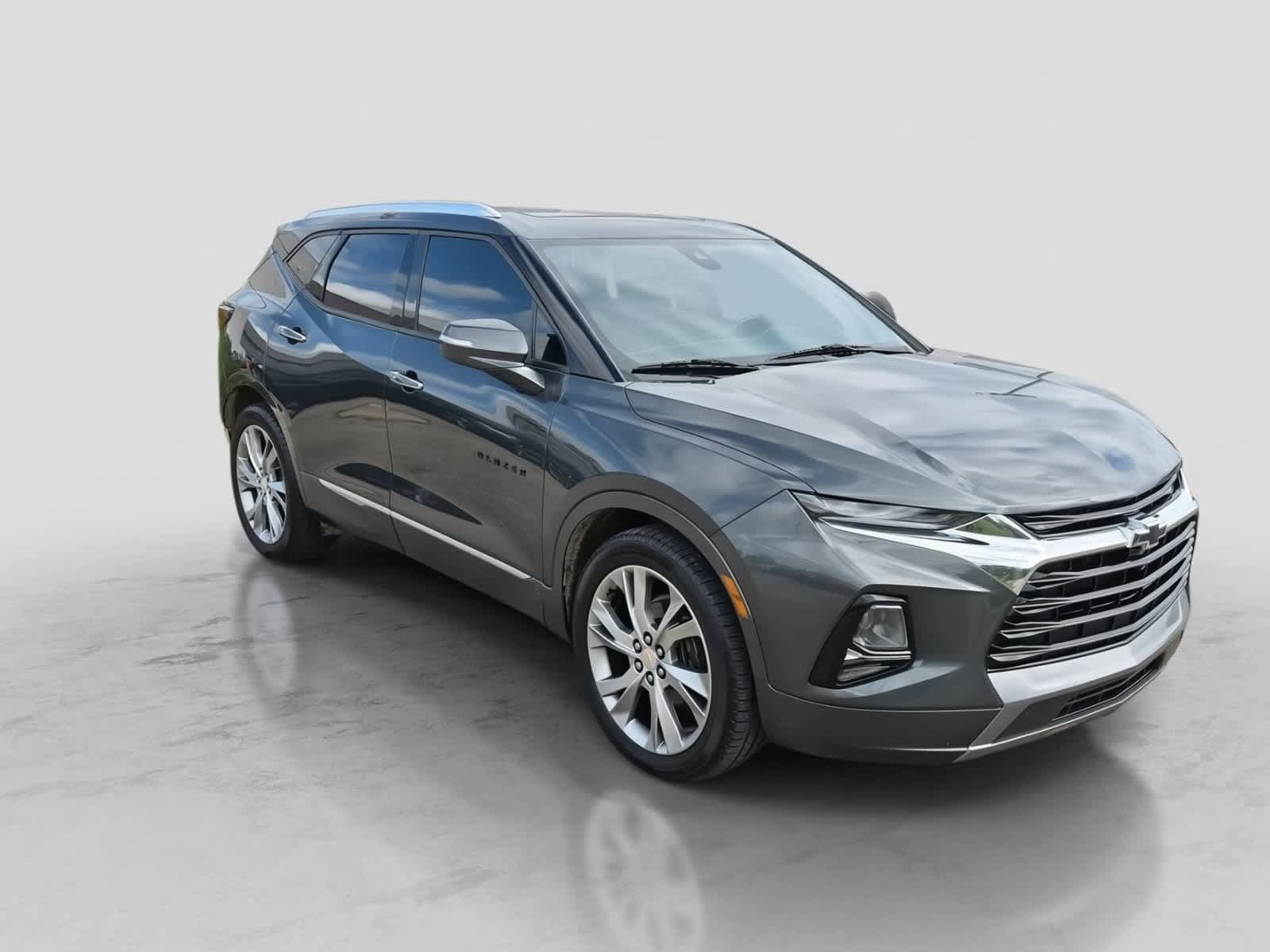 Used 2019 Chevrolet Blazer Premier w/ Sun and Wheels Package AWD/4WD image 2