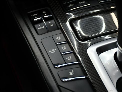 Used 2017 Porsche Cayenne GTS image 31