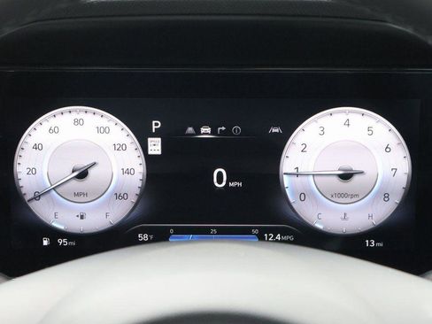 New 2026 Hyundai Elantra Limited image 31