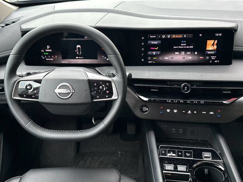 Certified 2025 Nissan Murano SV AWD/4WD image 13