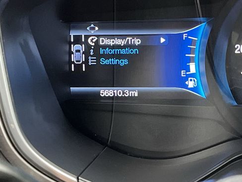 Used 2019 Ford Fusion SE FWD image 16