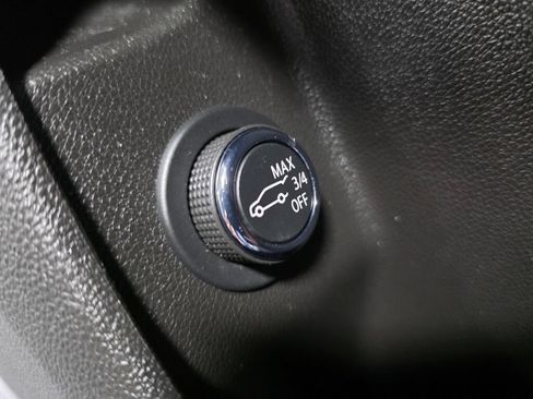 Used 2019 Cadillac XT4 Sport AWD/4WD image 19