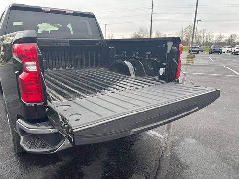 Used 2023 Chevrolet Silverado 1500 LT image 20