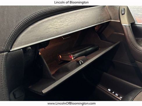 Used 2013 Lincoln MKX AWD image 42