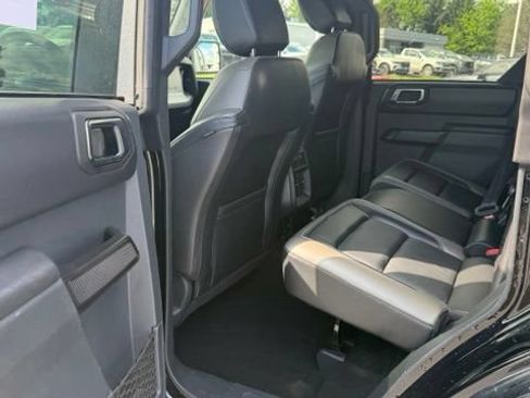 Used 2025 Ford Bronco Outer Banks AWD/4WD image 31