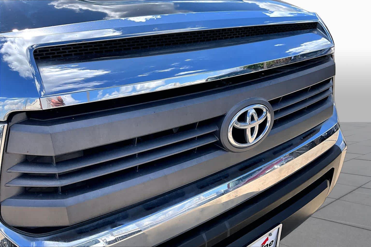 Used 2014 Toyota Tundra SR5 w/ SR5 Upgrade Package RWD image 30