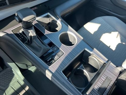 Used 2025 Toyota Sienna LE image 26