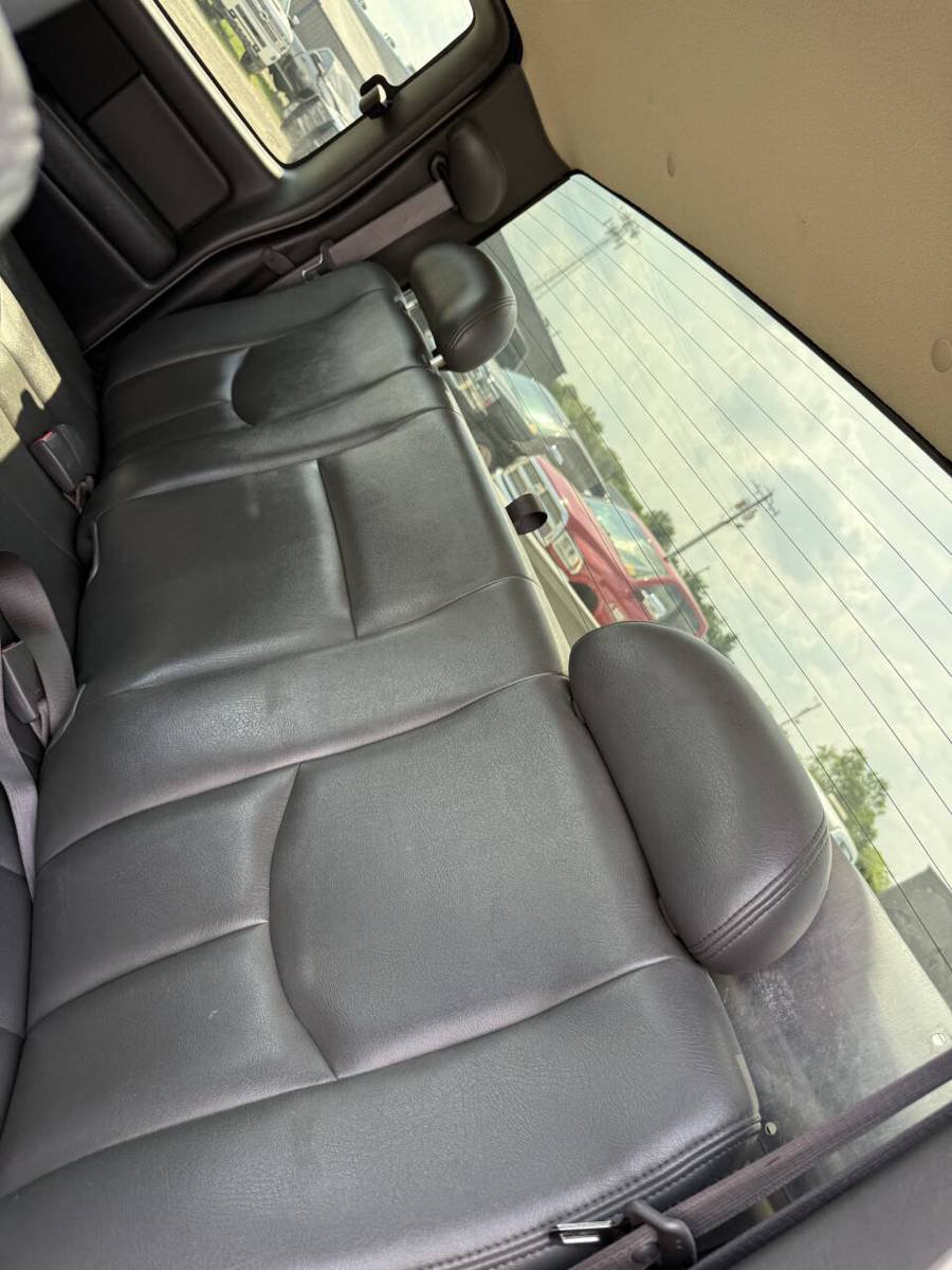 Used 2003 GMC Sierra 2500 SLT w/ SLT Preferred Equipment Group AWD/4WD image 12
