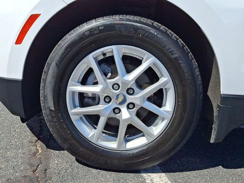 Used 2023 Chevrolet Equinox LT FWD image 30