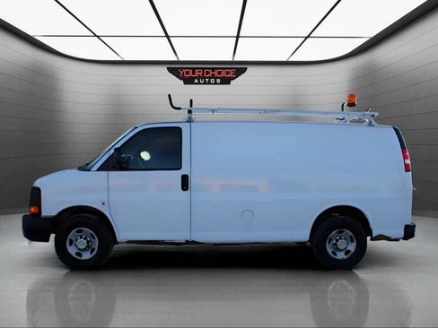 Used 2012 Chevrolet Express 2500 RWD image 8