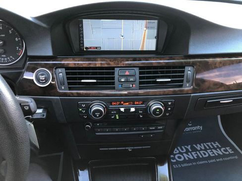 Used 2010 BMW 328i xDrive Sedan image 21