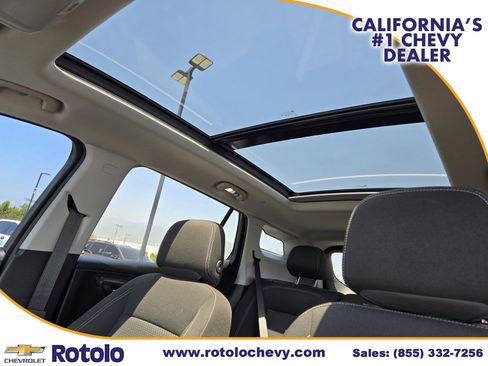Used 2024 GMC Terrain SLE w/ Driver Convenience Package AWD/4WD image 24