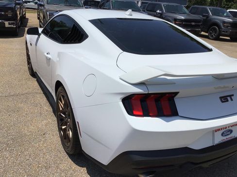 Used 2024 Ford Mustang GT Premium w/ GT Performance Package RWD image 12