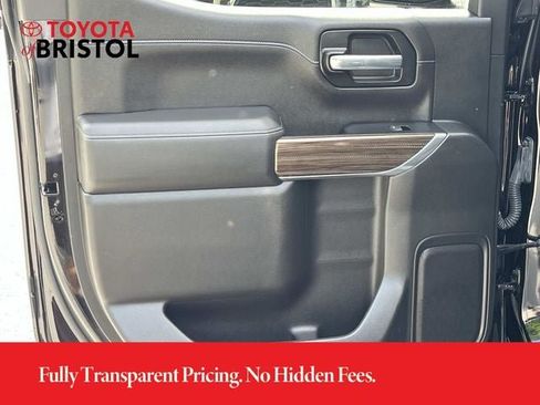 Used 2020 Chevrolet Silverado 1500 LT Trail Boss w/ Midnight Edition AWD/4WD image 18