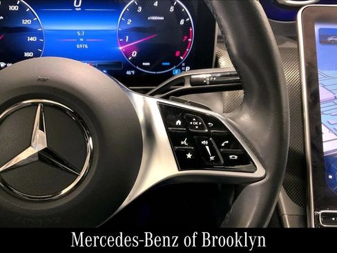 Used 2024 Mercedes-Benz GLC 300 4MATIC image 26