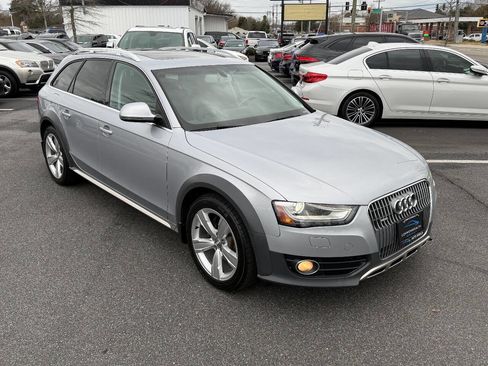 Used 2015 Audi A4 Premium Plus w/ Premium Plus Package image 2