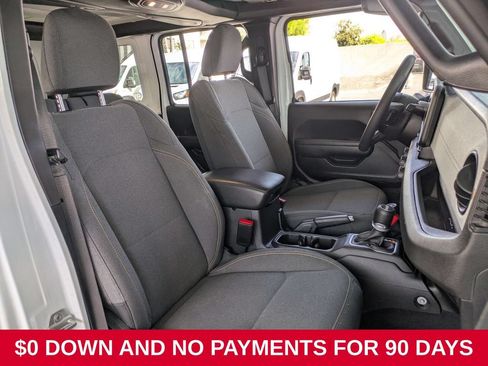 Used 2025 Jeep Wrangler Unlimited Sport AWD/4WD image 27