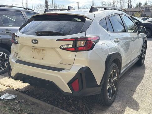 Used 2024 Subaru Crosstrek 2.0i Premium image 4