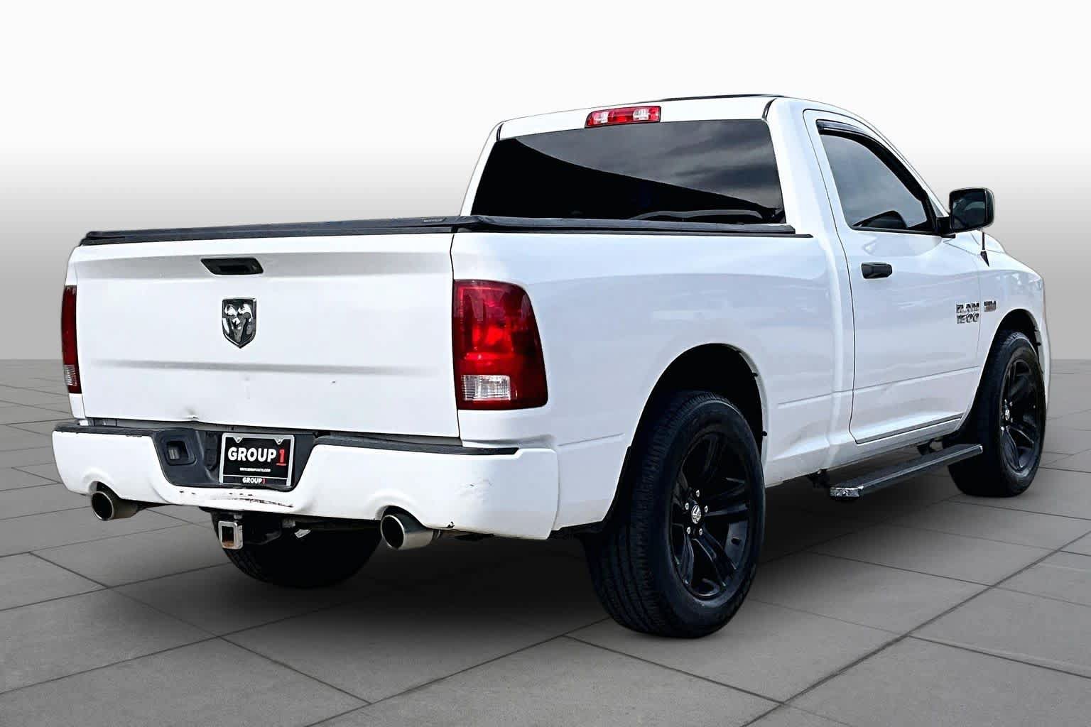 Used 2016 RAM 1500 Express RWD image 12