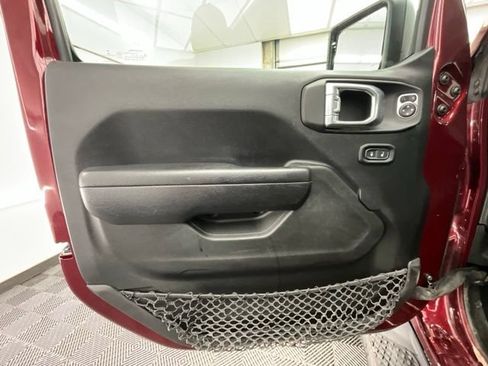 Used 2022 Jeep Gladiator Sport AWD/4WD image 10