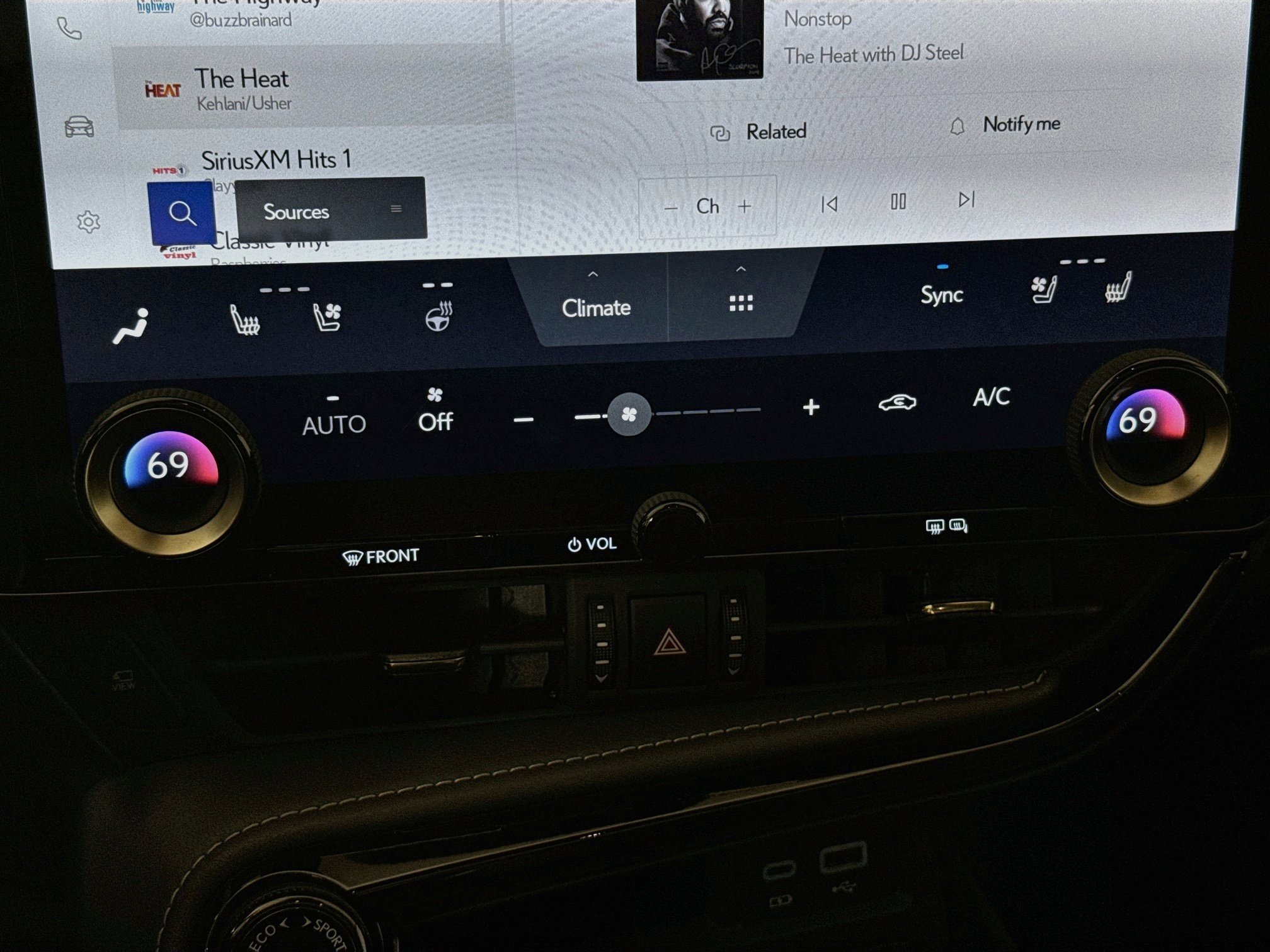 Used 2025 Lexus NX 350h AWD w/ Accessory Package (2T) image 19