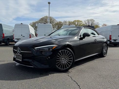 Used 2025 Mercedes-Benz CLE 300 4MATIC Cabriolet image 3