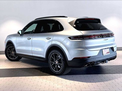 New 2026 Porsche Cayenne AWD/4WD image 3