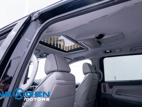 Used 2022 Honda Odyssey Elite image 27