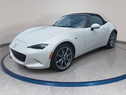 Used 2023 MAZDA MX-5 Miata Grand Touring RWD image 1