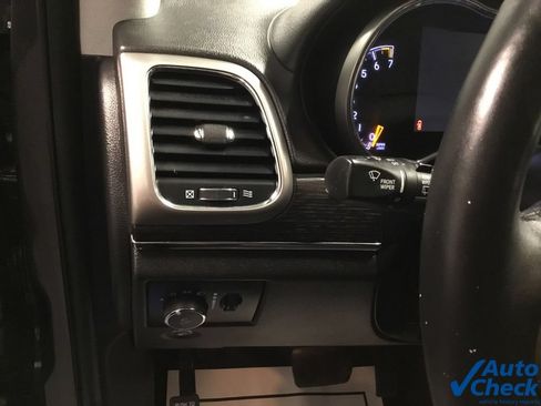 Used 2017 Jeep Grand Cherokee Summit w/ Platinum Series Group AWD/4WD image 23