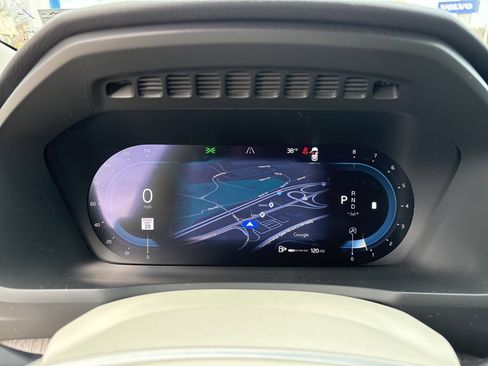 Certified 2023 Volvo XC90 B6 Plus image 23