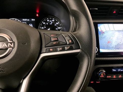Used 2022 Nissan Kicks SV FWD image 18