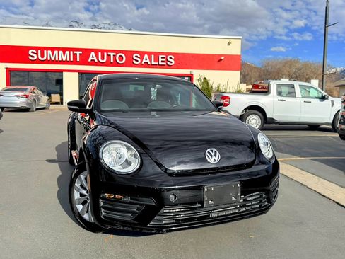 Used 2017 Volkswagen Beetle 1.8T S image 2