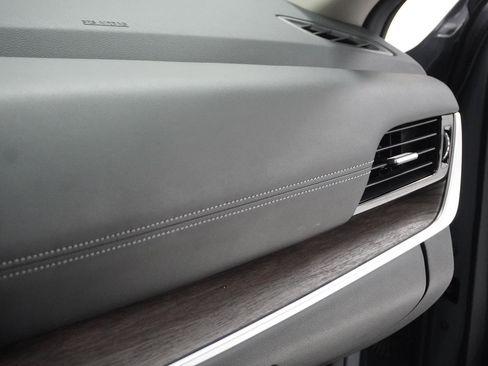 Used 2024 Nissan Rogue Platinum w/ Platinum Premium Package image 31