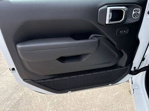 New 2026 Jeep Wrangler Sport AWD/4WD image 10