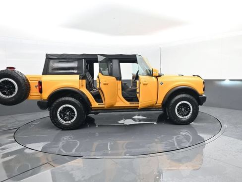 Used 2022 Ford Bronco Outer Banks w/ Sasquatch Package AWD/4WD image 29