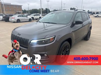 Used 2023 Jeep Cherokee Altitude Lux