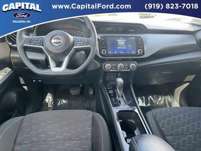 Used 2024 Nissan Kicks SV FWD image 17