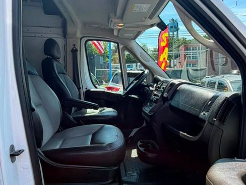 Used 2019 RAM ProMaster 2500 w/ Interior Convenience Group FWD image 24