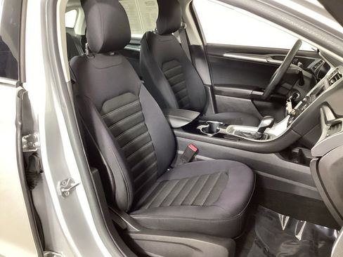Used 2014 Ford Fusion SE FWD image 35