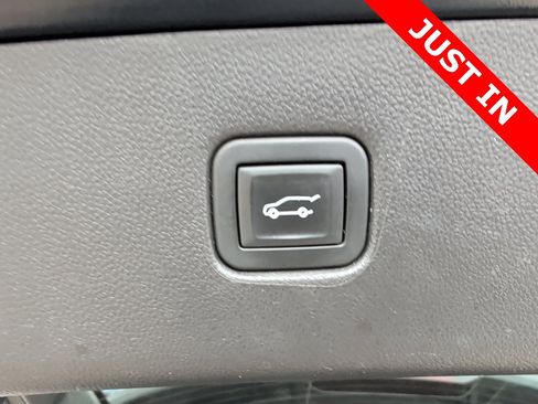 Used 2020 Chevrolet Blazer LT image 22