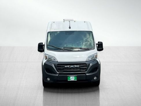 Used 2024 RAM ProMaster 2500 w/ Convenience Group FWD image 2