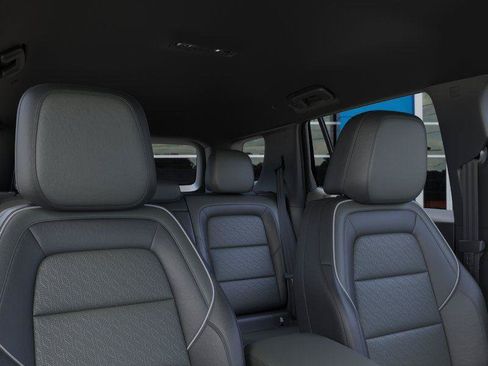 New 2026 Chevrolet Equinox LT w/ Convenience Package II FWD image 24